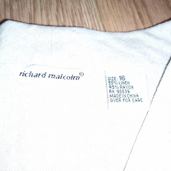 Blouse - Picture 6 of 6